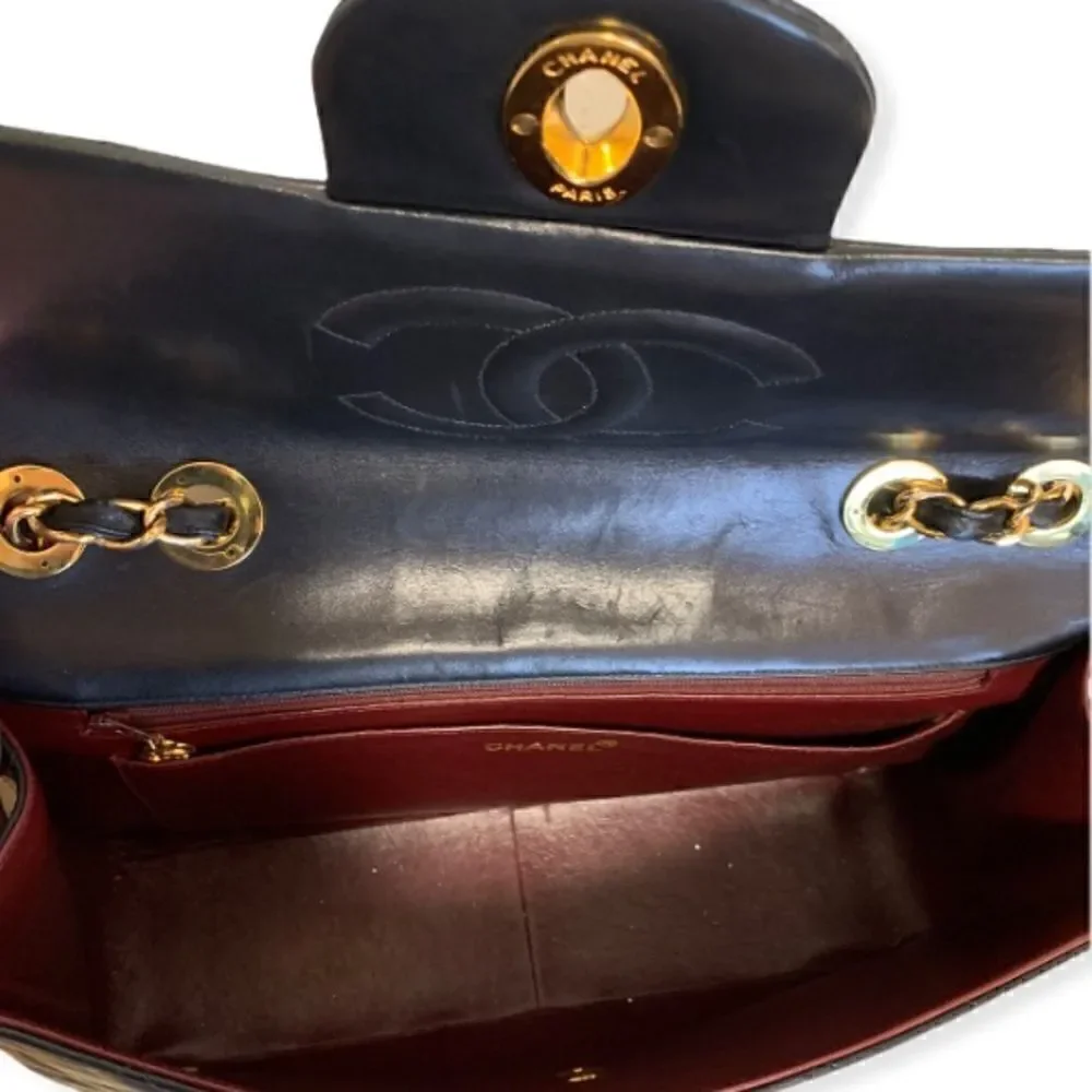 Classic Large Black Quilted Chanel Flap Bag - Picture 10 of 16